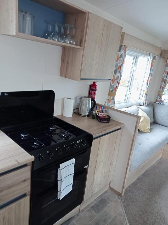 New 2 Bed Holiday Home With Decking In Rockley Park Dorset Near The Sea Lytchett Minster Exteriör bild
